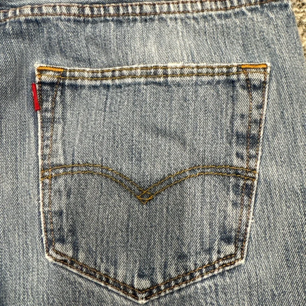 Levi's Jeans Mens 36x30 Blue 501 Straight Leg Button Fly‎ Denim Work Distressed